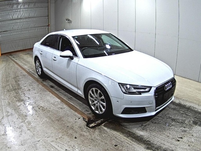 Audi A4 2017 7004228-0