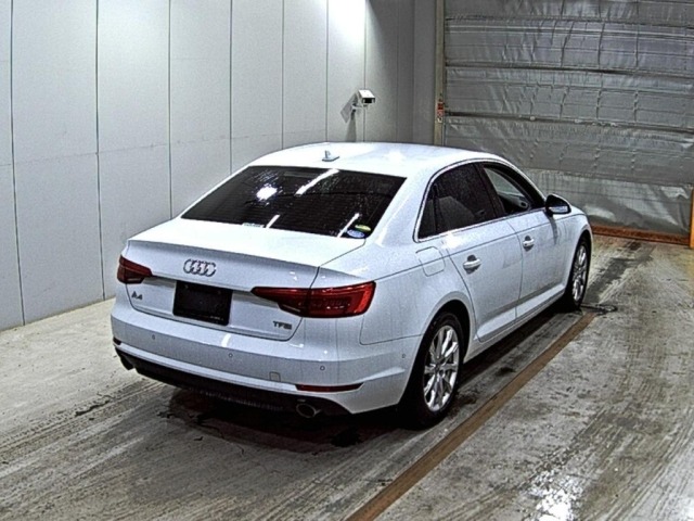 Audi A4 2017 7004228-5