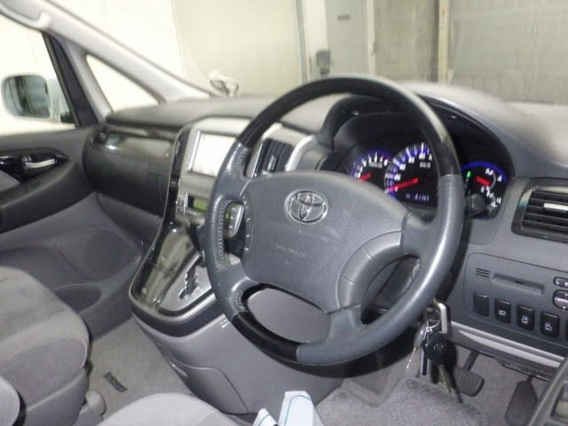 Toyota ALPHARD 2007 7023033-3