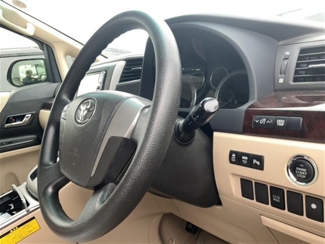 Toyota ALPHARD 2012 7023106-7