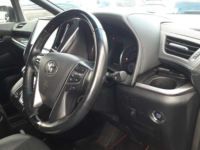 Toyota ALPHARD 2017 7023123-7