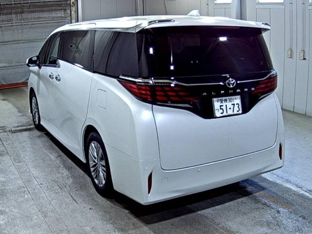 Toyota ALPHARD 2026 7023175-1