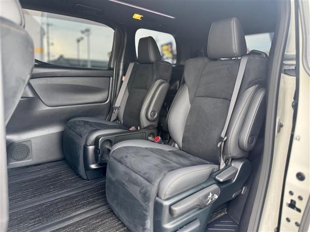 Toyota ALPHARD 2023 7023337-6