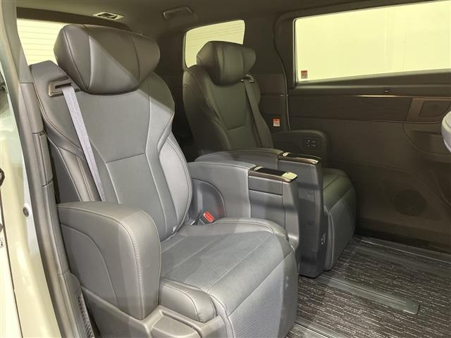 Toyota ALPHARD 2025 7023489-11