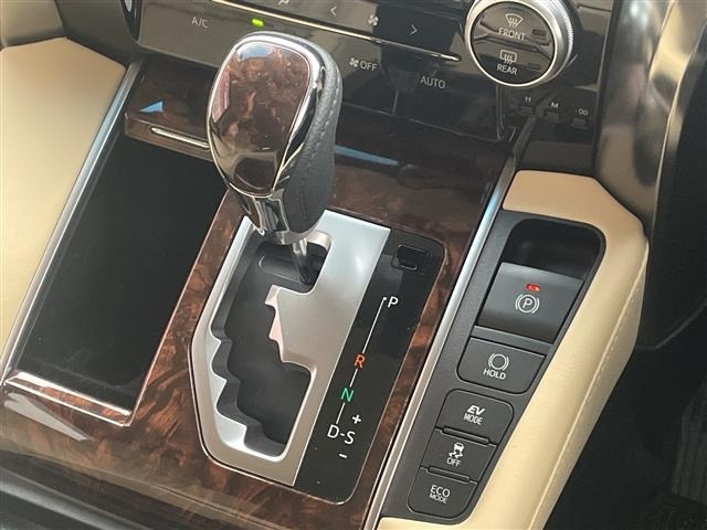 Toyota ALPHARD 2018 7023915-11