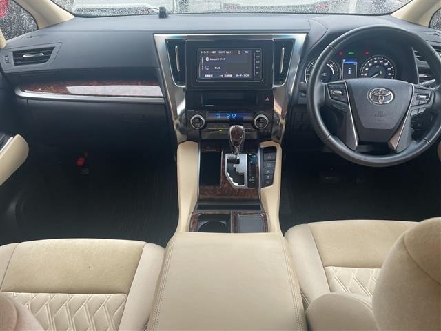 Toyota ALPHARD 2018 7023915-16