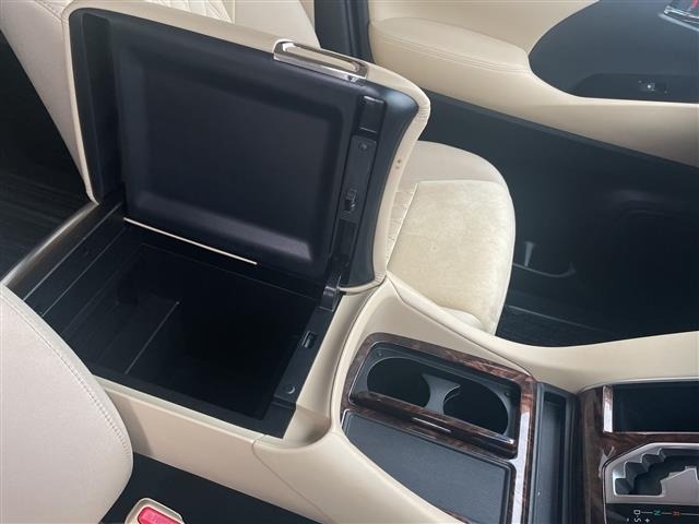 Toyota ALPHARD 2018 7023915-23