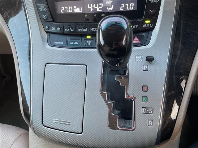 Toyota ALPHARD 2013 7023946-19