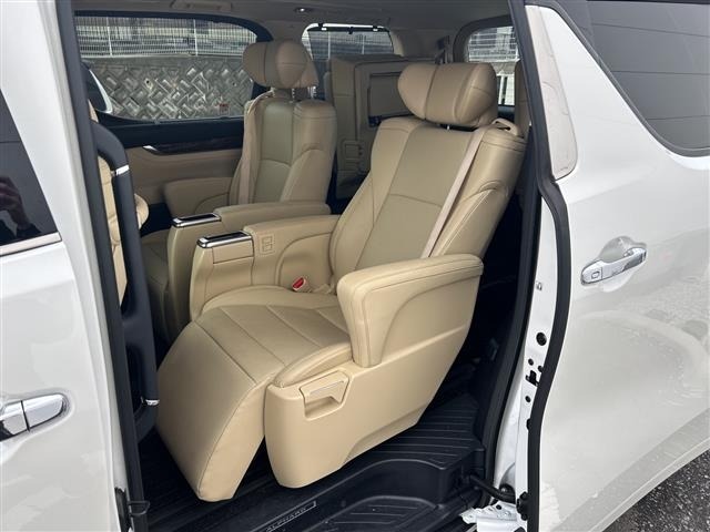 Toyota ALPHARD 2022 7023950-3