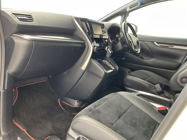 Toyota ALPHARD 2017 7024017-2
