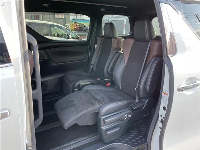 Toyota ALPHARD 2016 7024101-11
