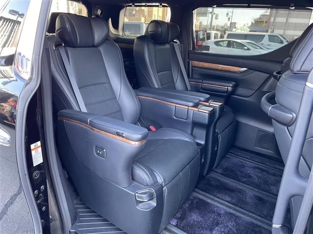 Toyota ALPHARD 2016 7024102-2