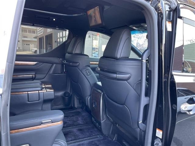 Toyota ALPHARD 2016 7024102-4