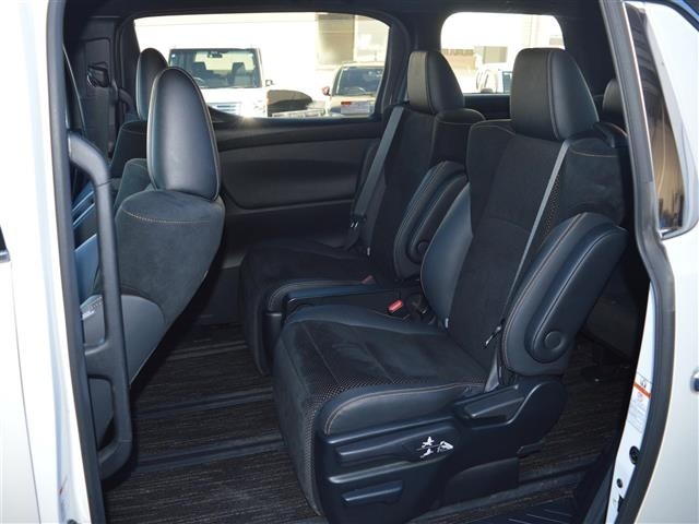 Toyota ALPHARD 2021 7024120-4