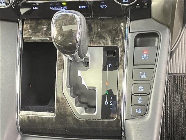 Toyota ALPHARD 2022 7024235-2