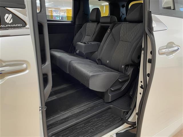 Toyota ALPHARD 2025 7024438-4