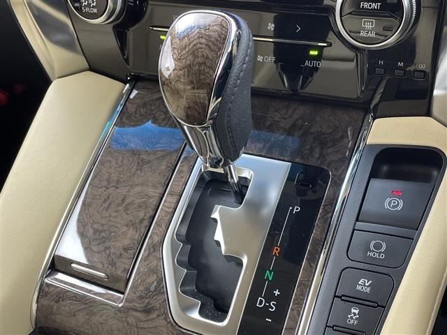 Toyota ALPHARD 2018 7024462-7