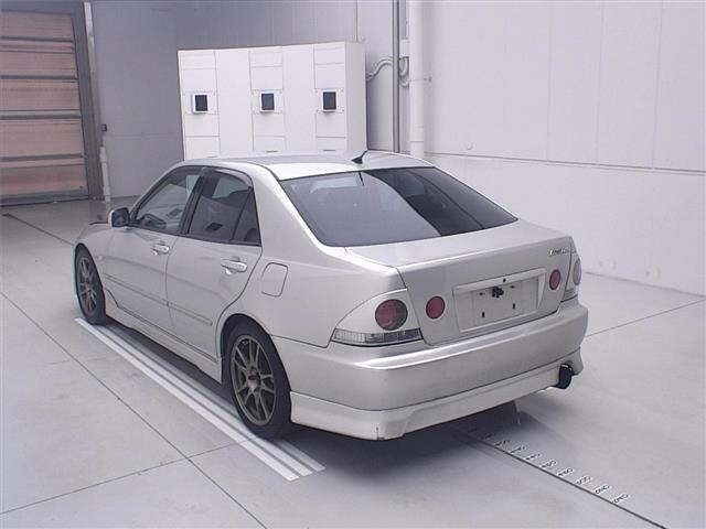 Toyota ALTEZZA 1999 7022476-1