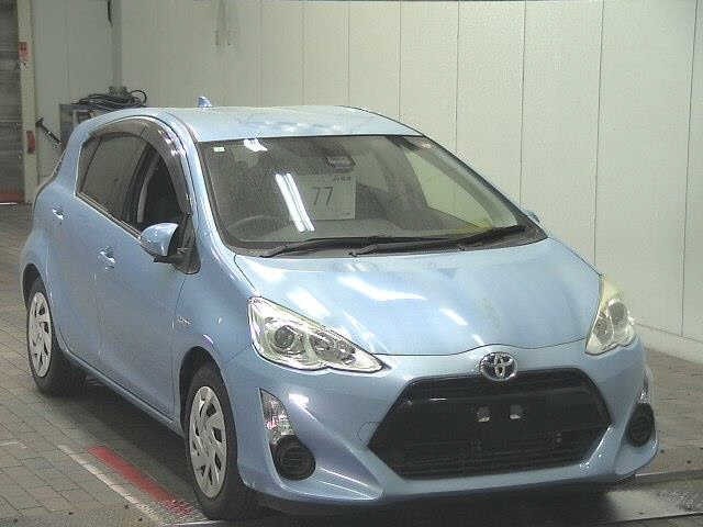 Toyota AQUA 2017 7009402-0