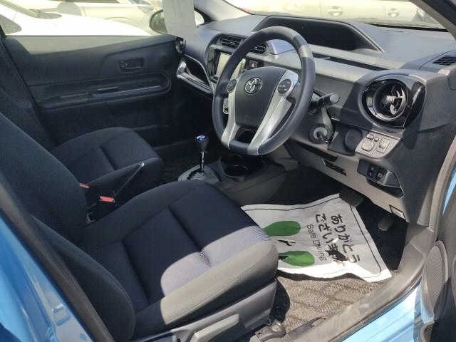 Toyota AQUA 2017 7009402-3