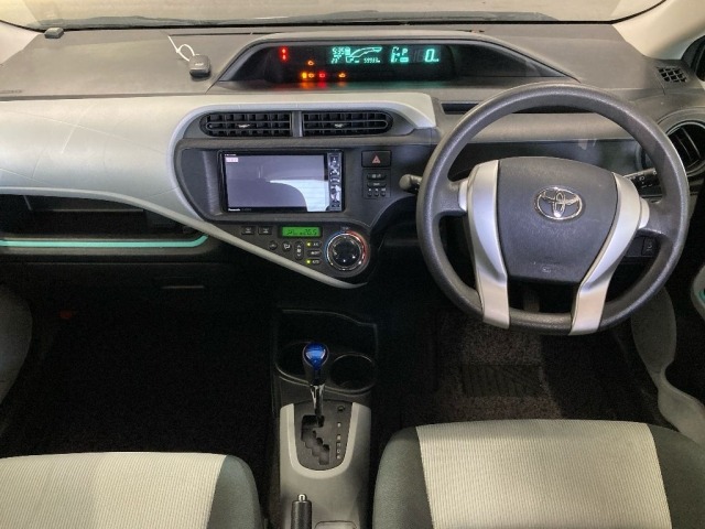 Toyota AQUA 2012 7009668-3