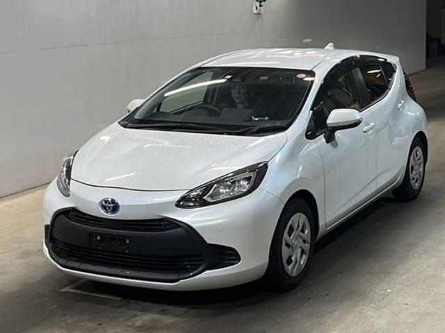 Toyota AQUA 2023 7009709-0