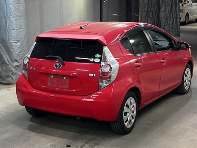 Toyota AQUA 2014 7009710-5