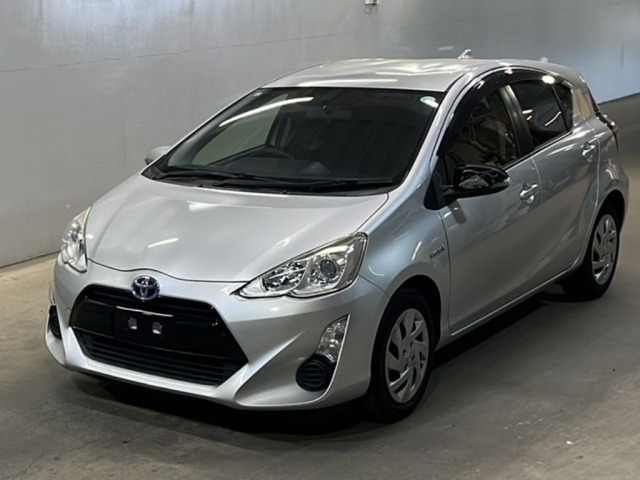 Toyota AQUA 2015 7009721-0