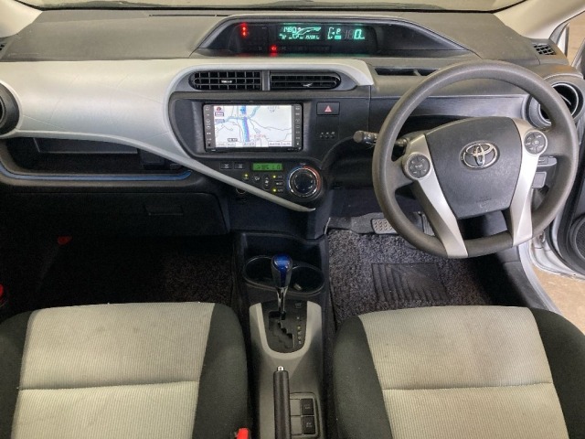 Toyota AQUA 2013 7009728-3