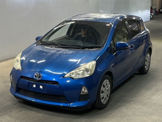 Toyota AQUA 2012 7009738-0