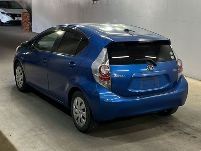 Toyota AQUA 2012 7009738-1