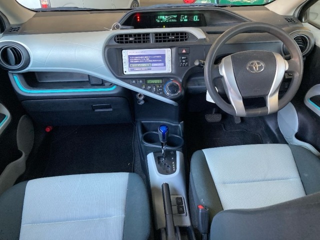 Toyota AQUA 2013 7009748-3