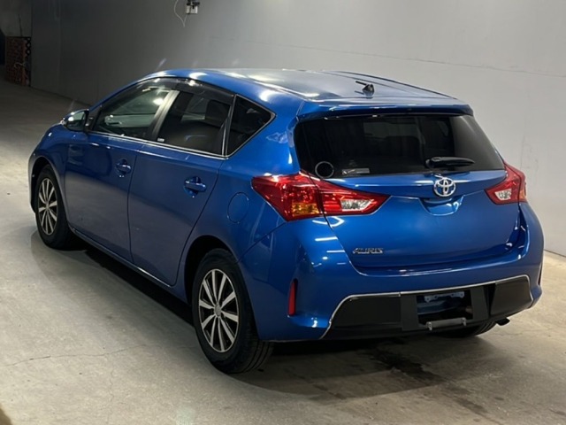 Toyota AURIS 2013 7014584-1