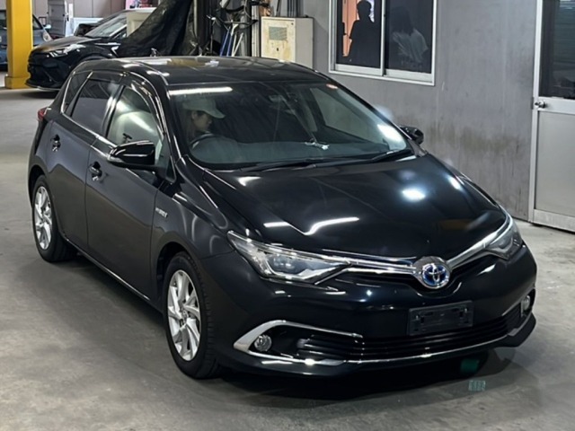 Toyota AURIS 2017 7014590-4