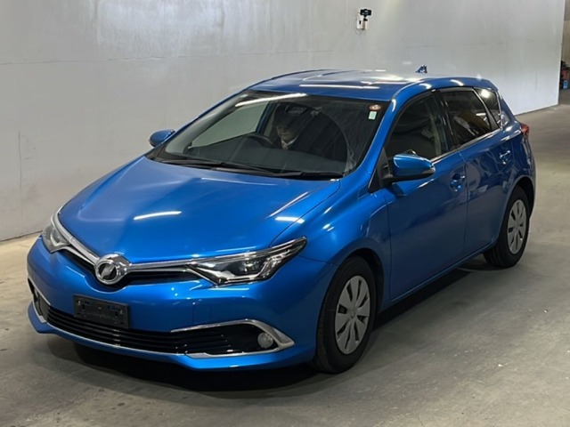 Toyota AURIS 2015 7014591-0