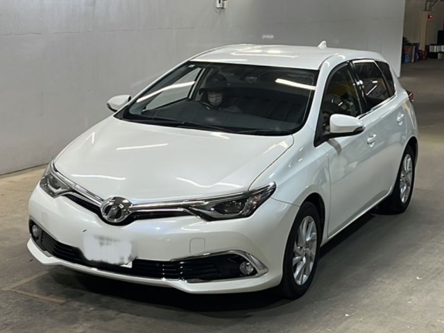 Toyota AURIS 2015 7014604-0