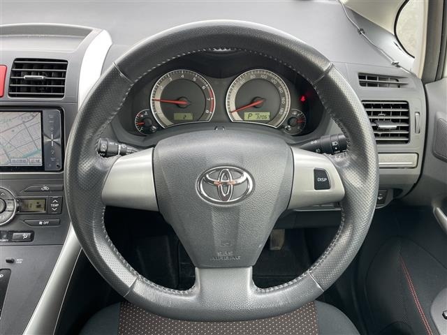 Toyota AURIS 2010 7014611-1