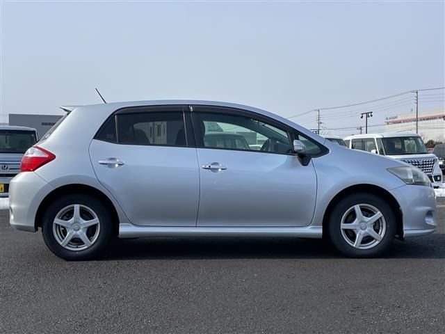 Toyota AURIS 2010 7014611-17