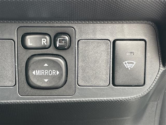 Toyota AURIS 2010 7014611-6