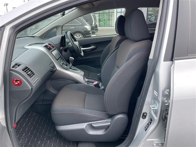 Toyota AURIS 2010 7014611-7
