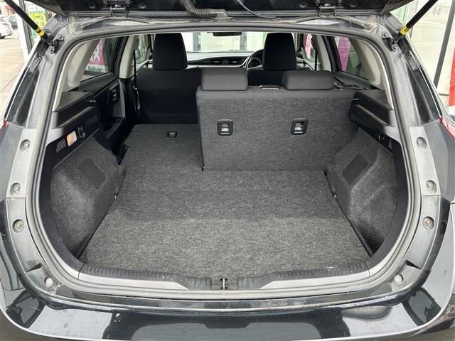 Toyota AURIS 2017 7014643-20