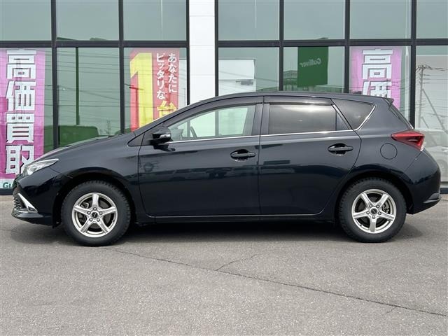 Toyota AURIS 2017 7014643-6
