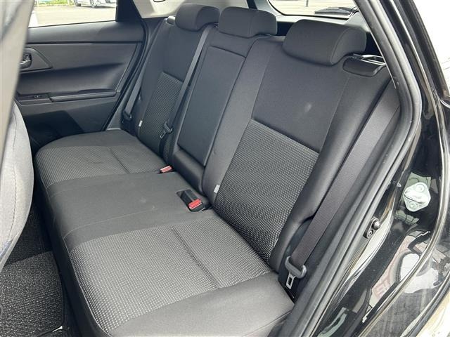 Toyota AURIS 2017 7014643-9