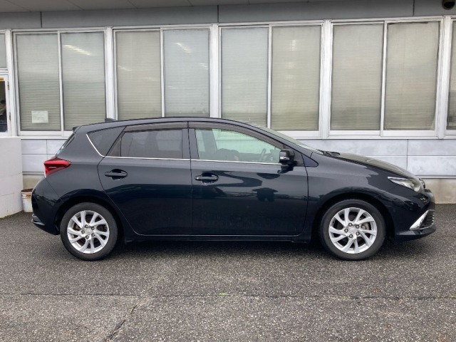 Toyota AURIS 2016 7014651-3
