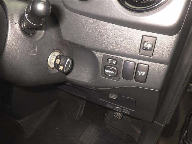 Toyota BB 2007 7022340-8