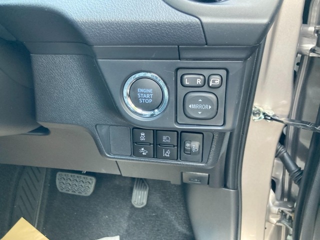 Toyota COROLLA AXIO 2025 7013034-9