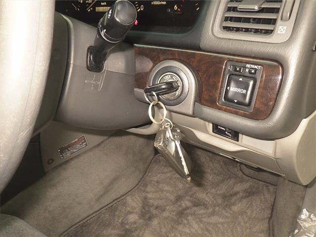 Toyota CRESTA 1997 7017388-8