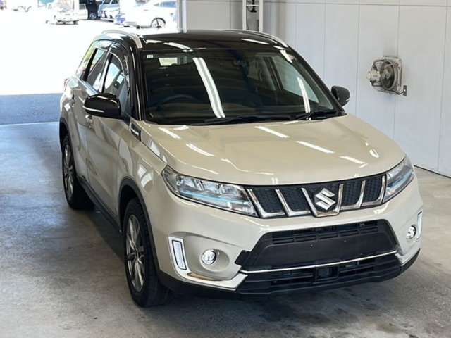 Suzuki ESCUDO 2023 7004812-4
