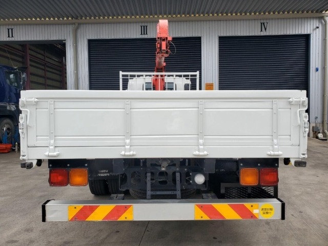 Isuzu FORWARD 2015 7008427-28