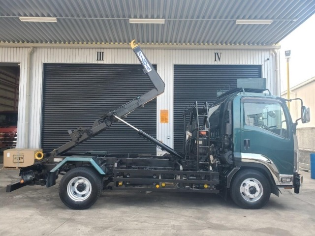 Isuzu FORWARD 2019 7008430-12